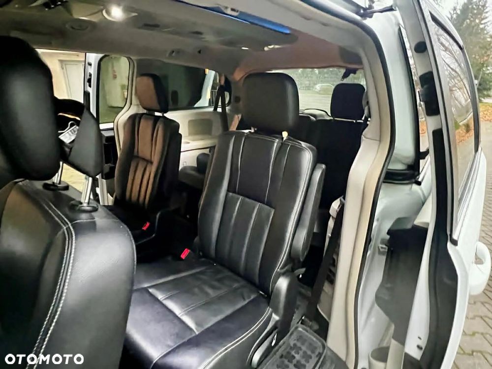 Chrysler Town & Country 3.6 Touring - 3