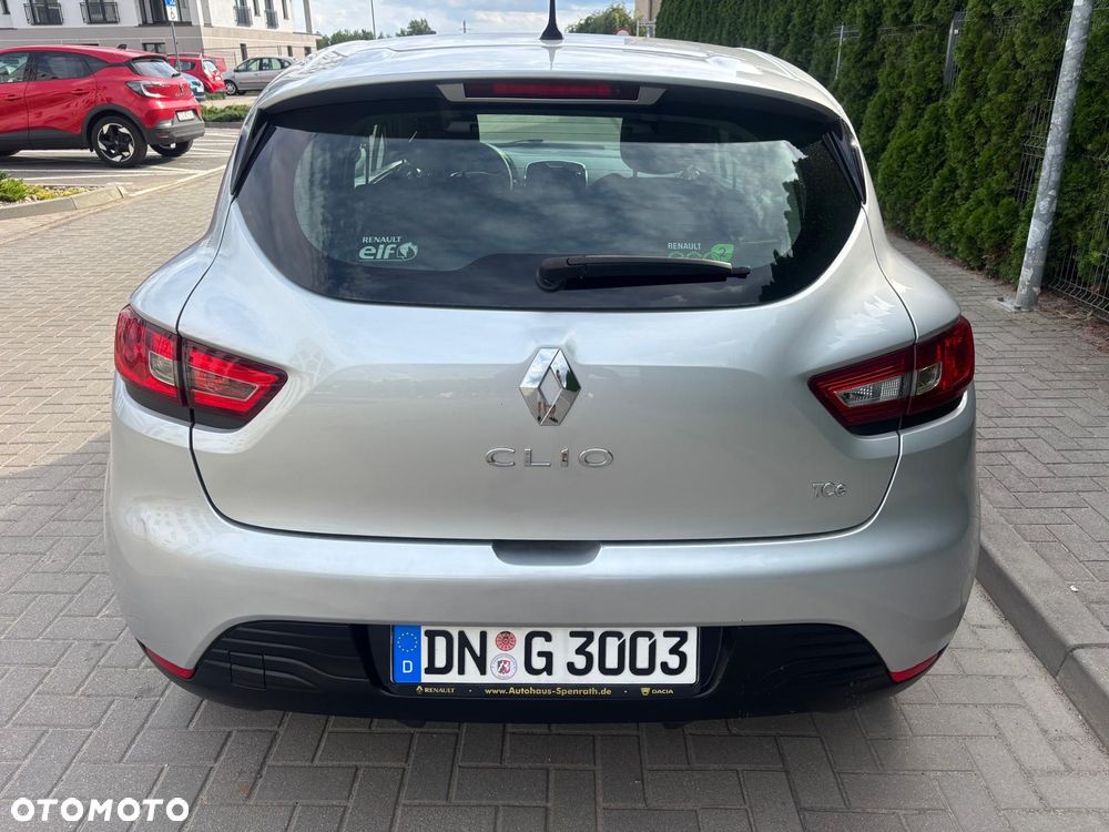 Renault Clio TCe 90 Paris - 5