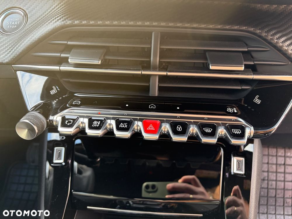 Peugeot 2008 1.2 PureTech Allure S&S EAT8 - 15