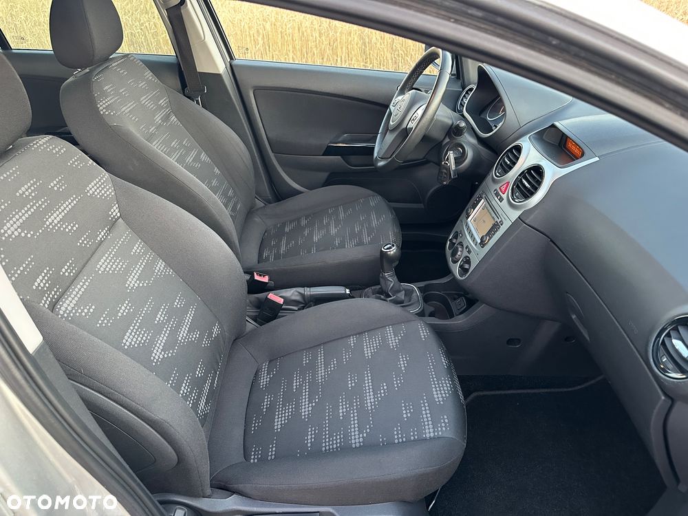 Opel Corsa - 16