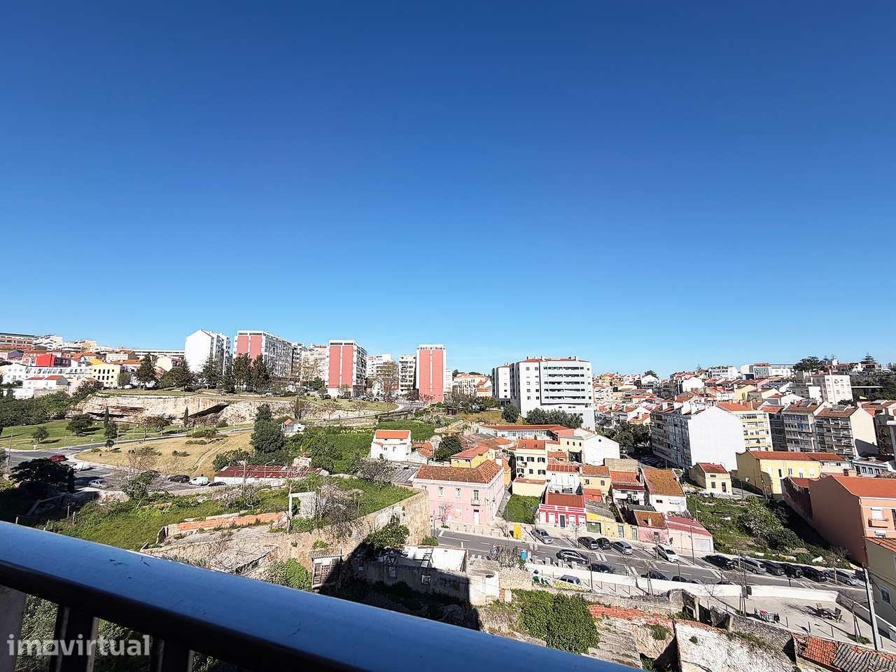 Apartamento T2 para arrendamento na Ajuda - Grande imagem: 2/23