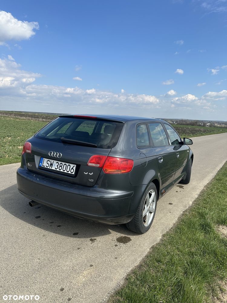 Audi A3 Sportback - 4