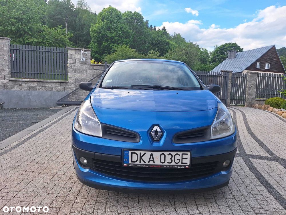 Renault Clio - 1