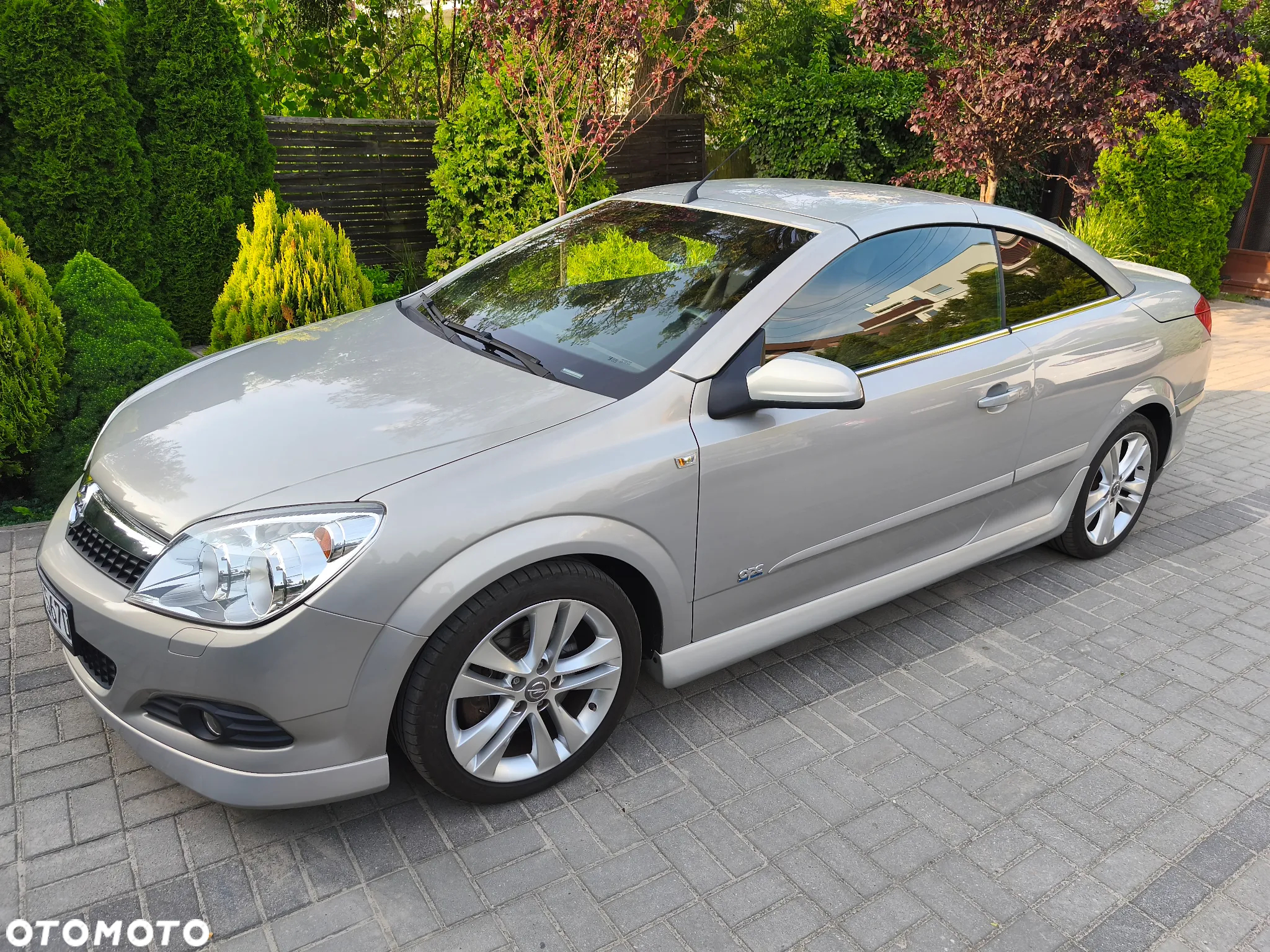 Opel Astra Twin Top 2.0 Turbo Cosmo - 3