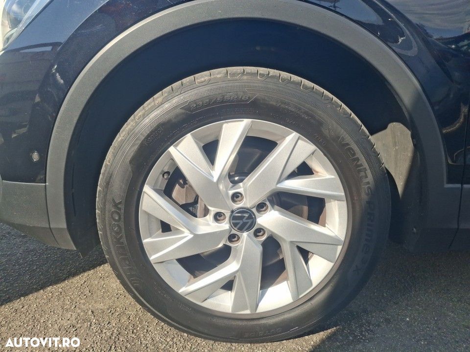Volkswagen Tiguan - 19
