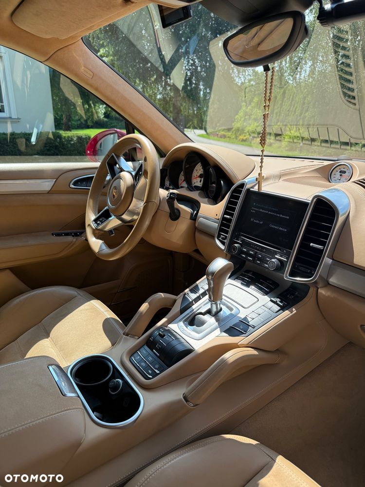 Porsche Cayenne GTS - 24