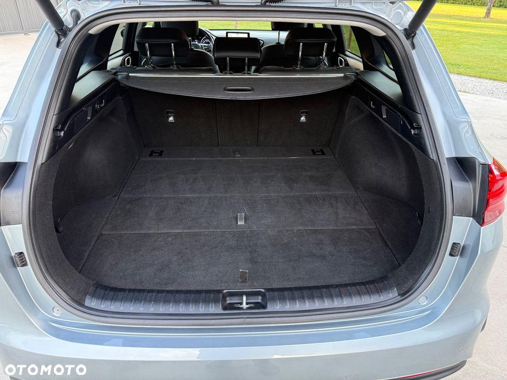 Kia Ceed 1.4 T-GDI DCT OPF Platinum Edition - 26