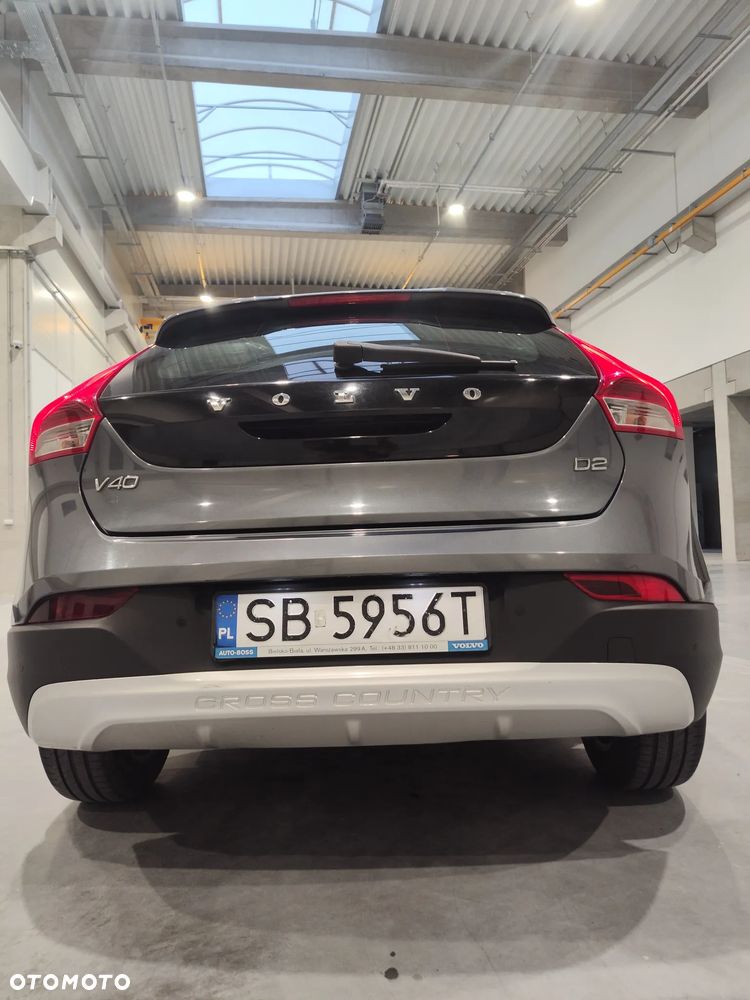 Volvo V40 D2 - 16