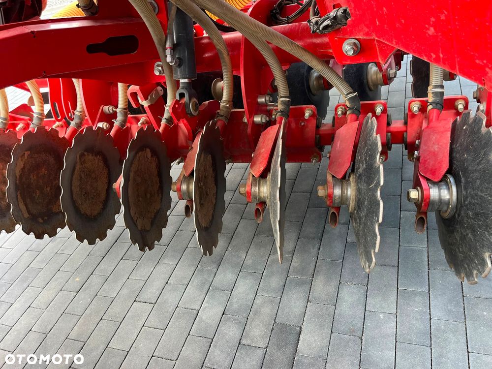 Kverneland U-DRILL PLUS 3001 - 33