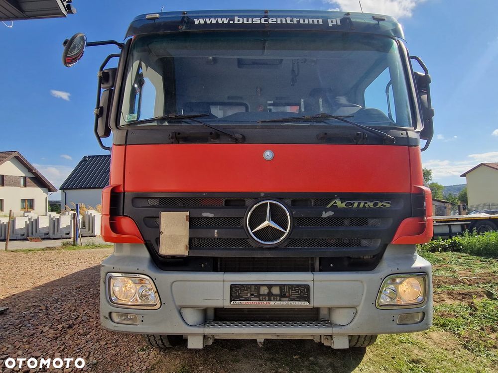 Mercedes-Benz 3241 - 1