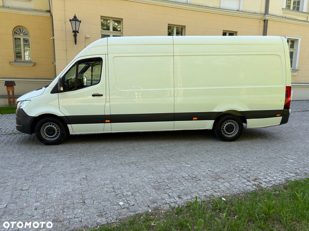 Mercedes-Benz Sprinter - 10