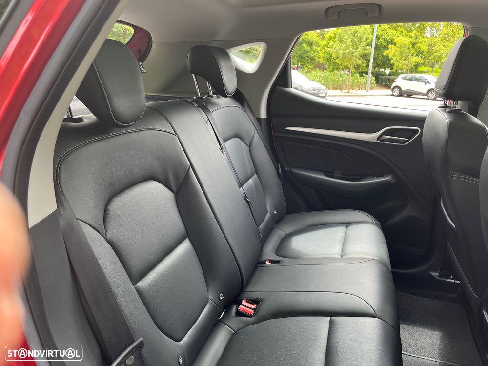MG ZS Luxury - 36