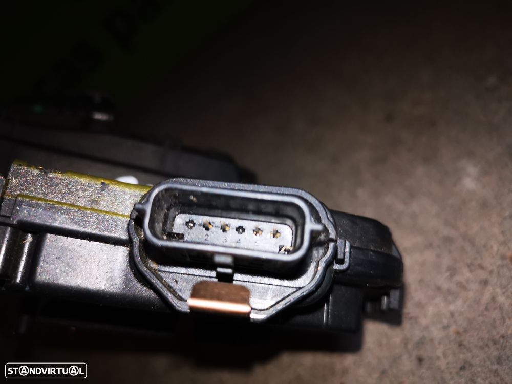 TWINGO III / FORFOUR 453 FECHADURA TRÁS DIREITA - F143 - 4