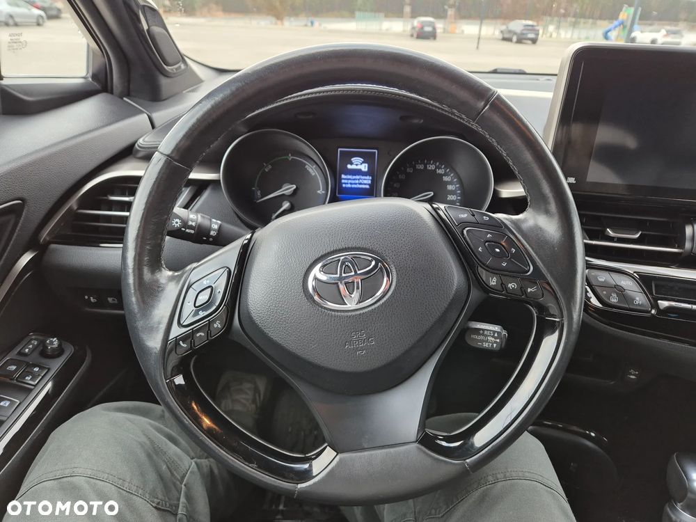 Toyota C-HR - 16
