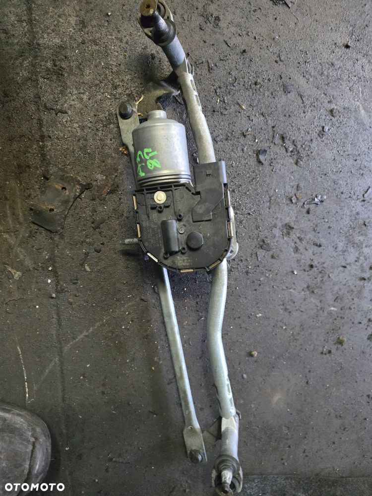 Mechanizm  wycieraczek audi A3 8p  8p1955023 K - 2