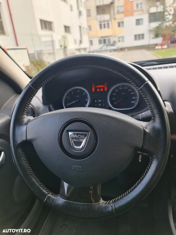 Dacia Duster dCi 110 FAP 4x4 Prestige - 14