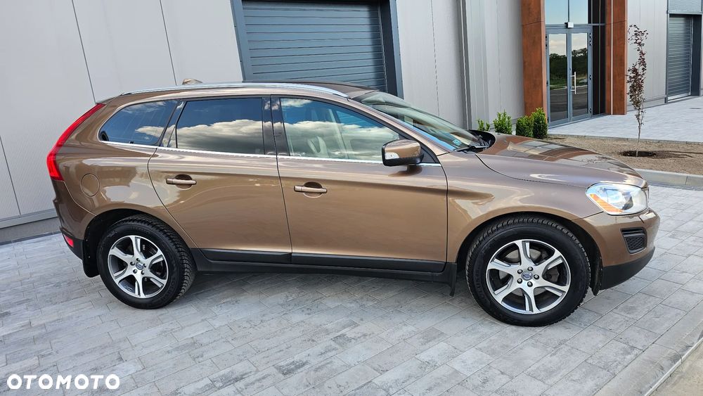 Volvo XC 60 D5 AWD Summum - 16