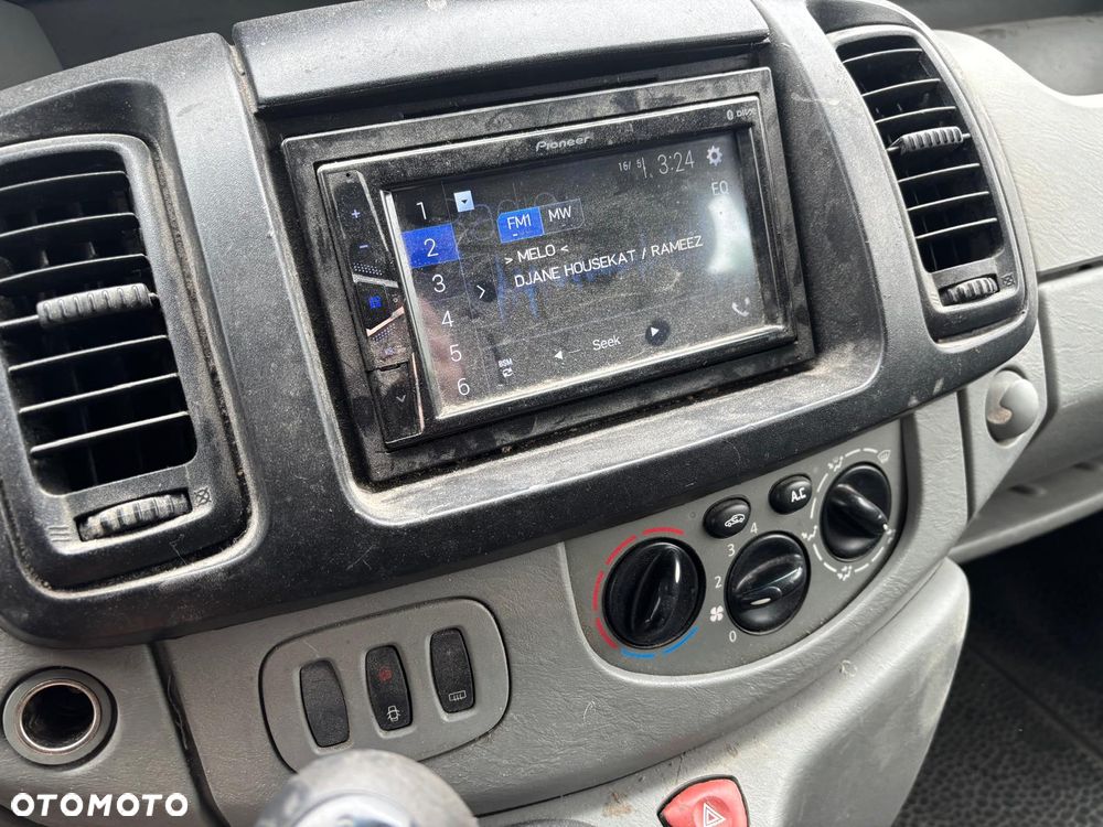 Renault Trafic - 8