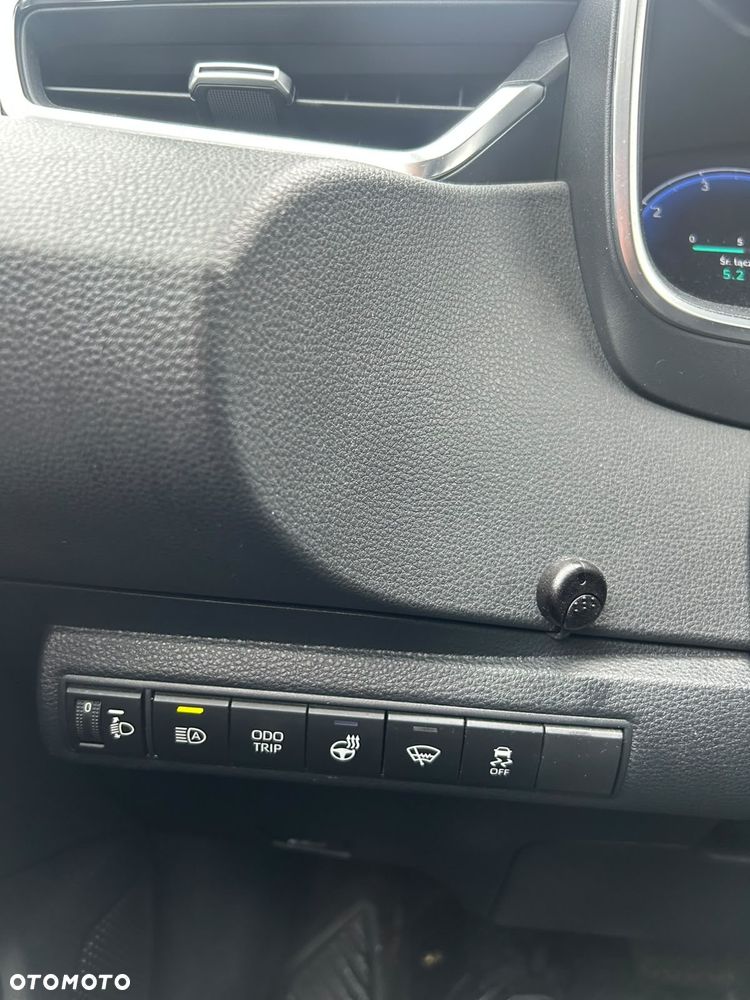 Toyota Corolla 1.8 Hybrid Comfort - 19