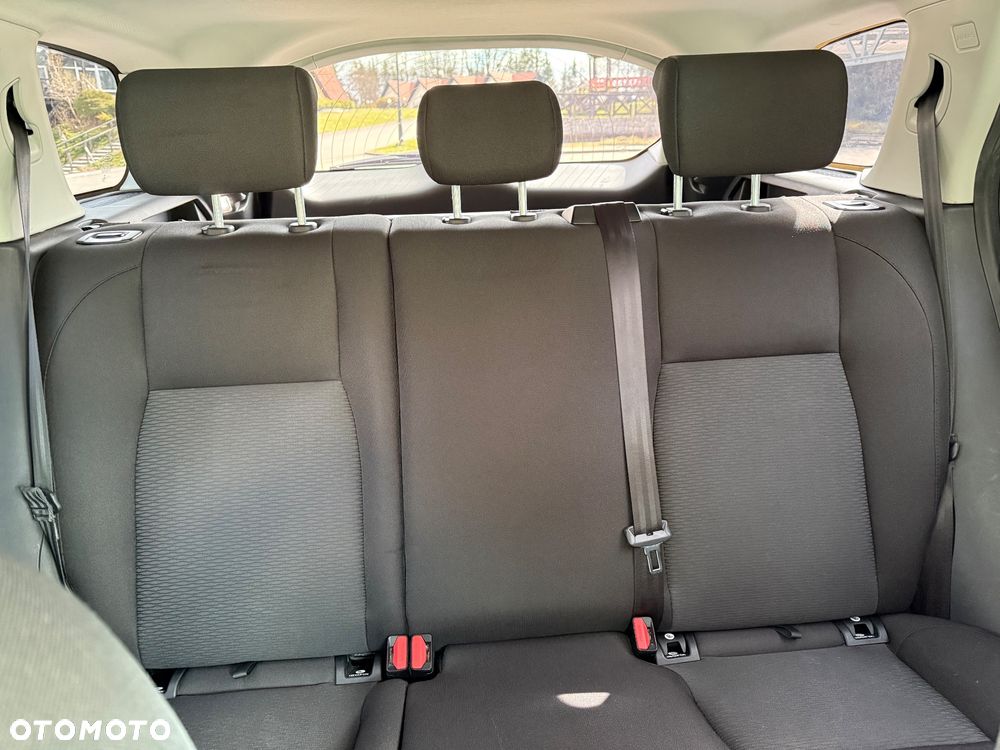 Land Rover Discovery Sport D150 - 18