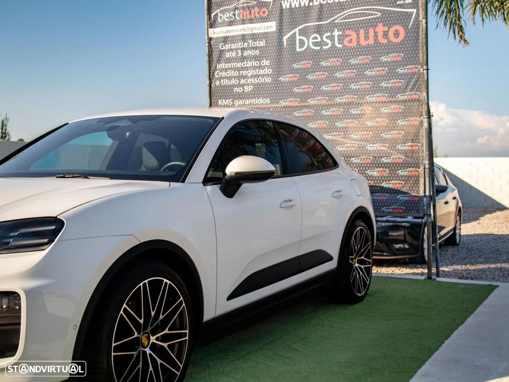 Porsche Macan Electric - 4