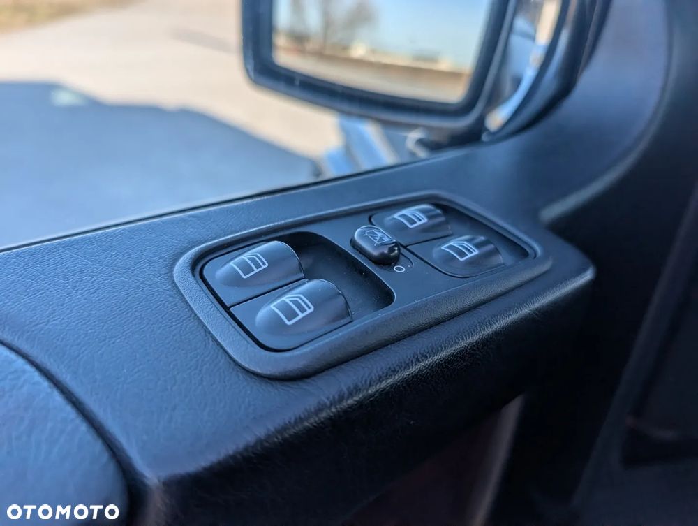 Mercedes-Benz Klasa G 320 CDI - 26