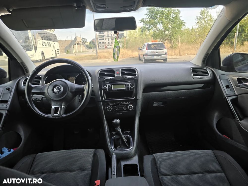 Volkswagen Golf - 5