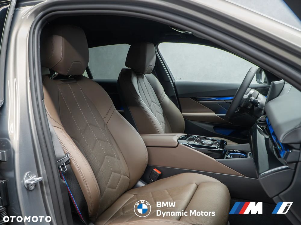BMW Seria 5 - 22