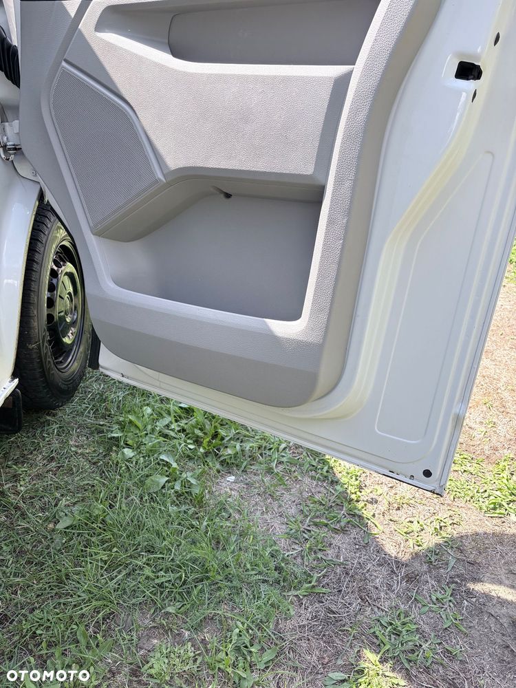 Volkswagen TRANSPORTER T6 - 16