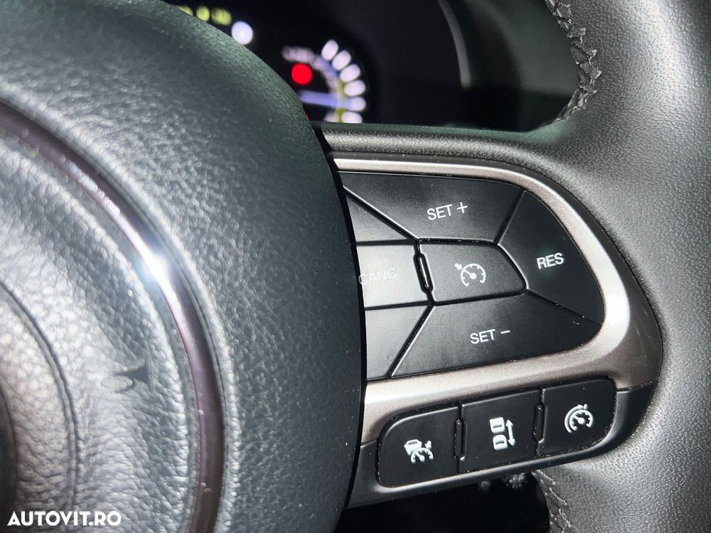 Jeep Renegade 1.3 T-GDI 4xe PLUG-IN Hybrid Automatik Limited - 22