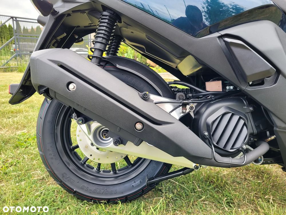 Kymco Skytown - 18