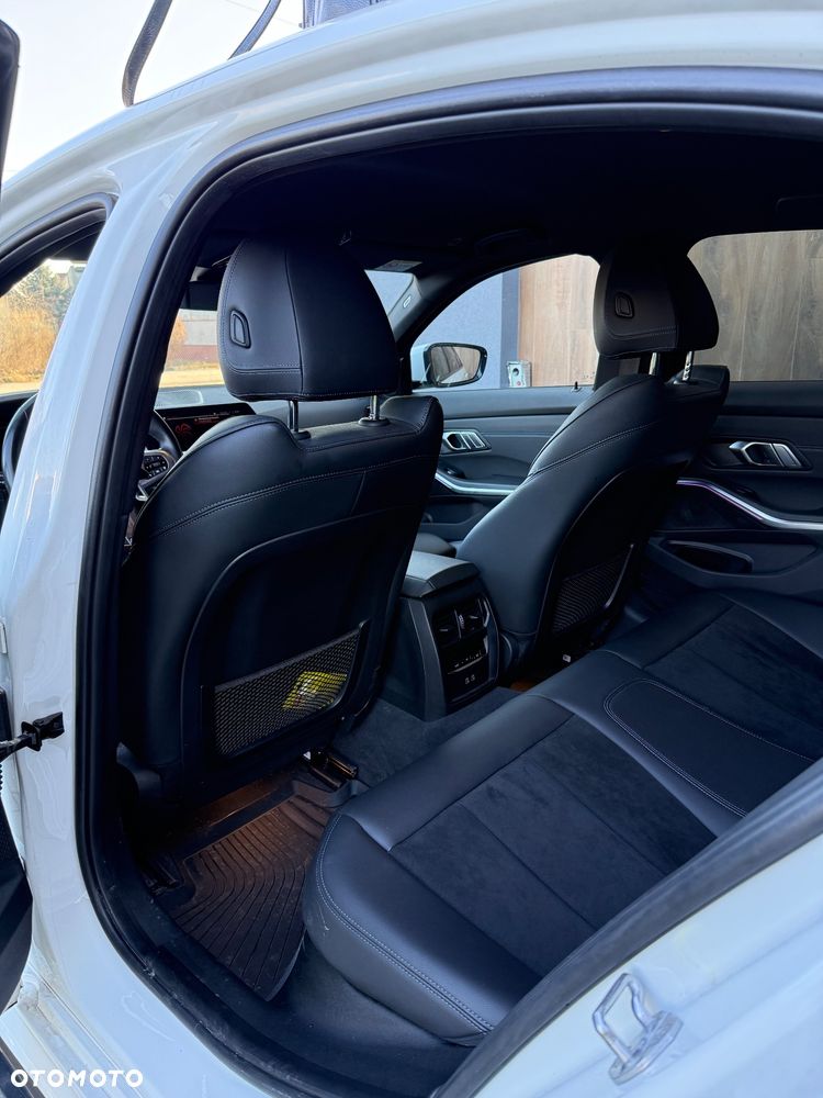 BMW Seria 3 320d - 11