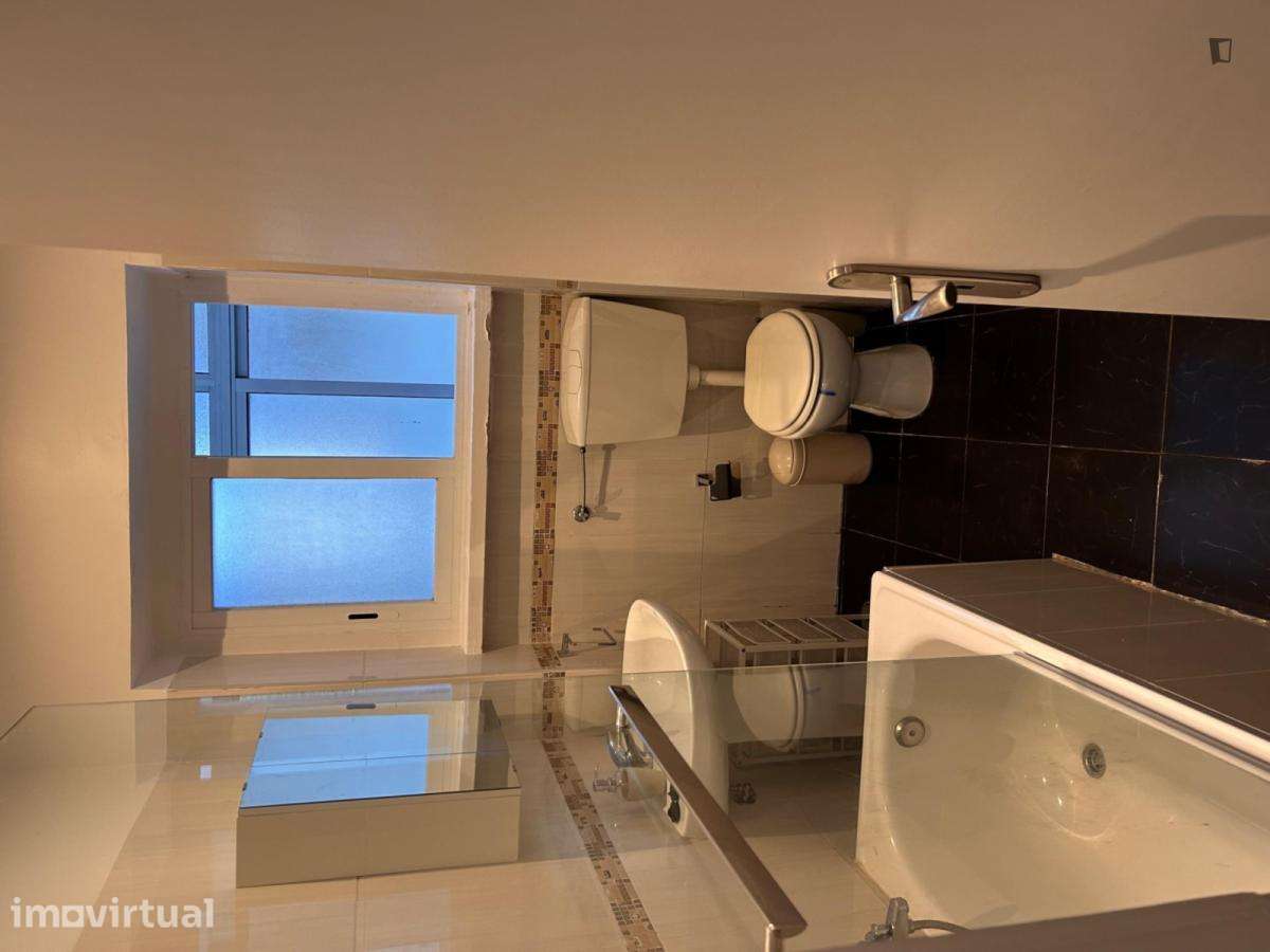 Quarto - localizado em Sete Rios Lisbon - Grande imagem: 4/5