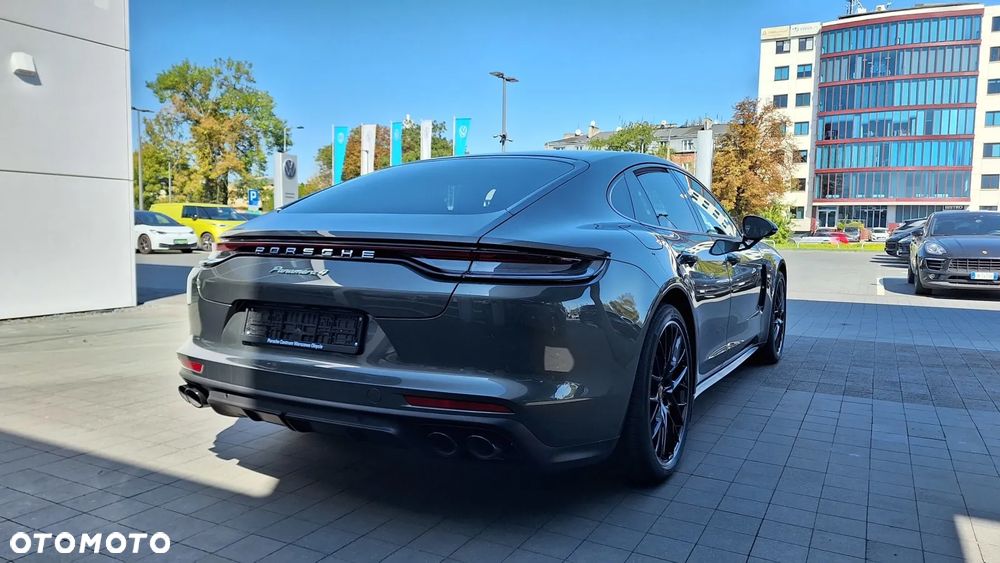 Porsche Panamera 4 E-Hybrid - 2