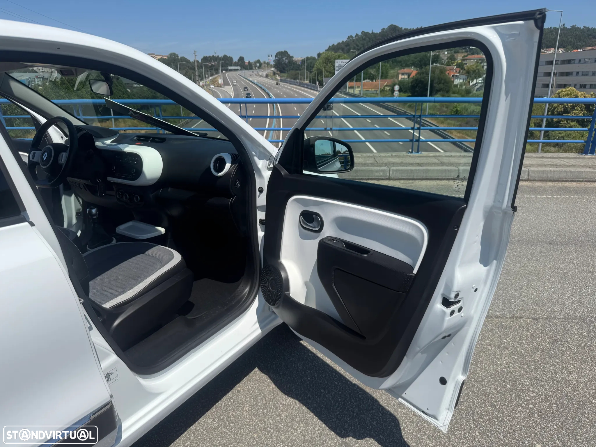 Renault Twingo 0.9 TCe - 24