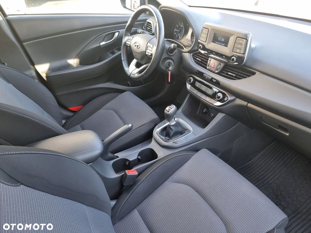 Hyundai i30 1.5 DPI Modern - 20