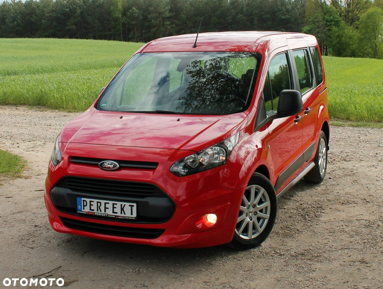 Ford Tourneo Connect - 12