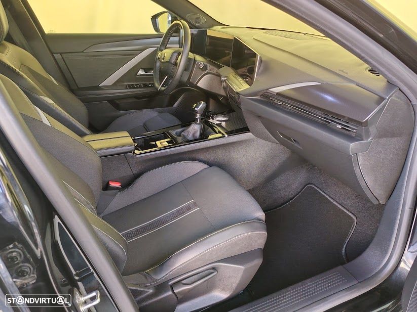Opel Astra Sports Tourer 1.2 T GS - 13