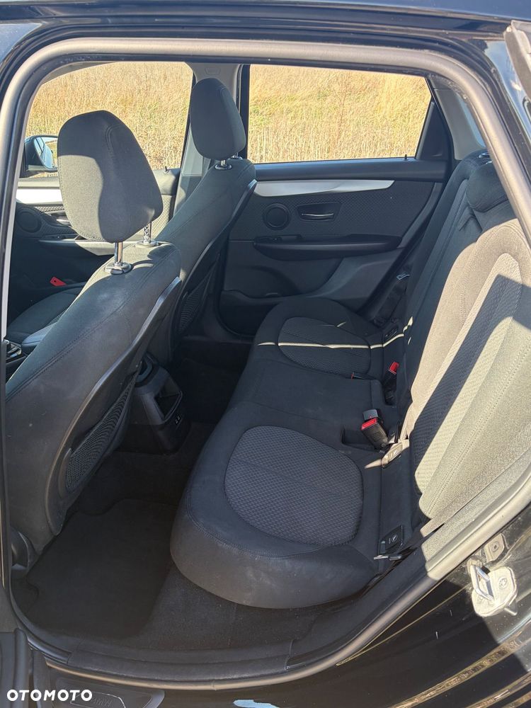 BMW Seria 2 218i Advantage - 9