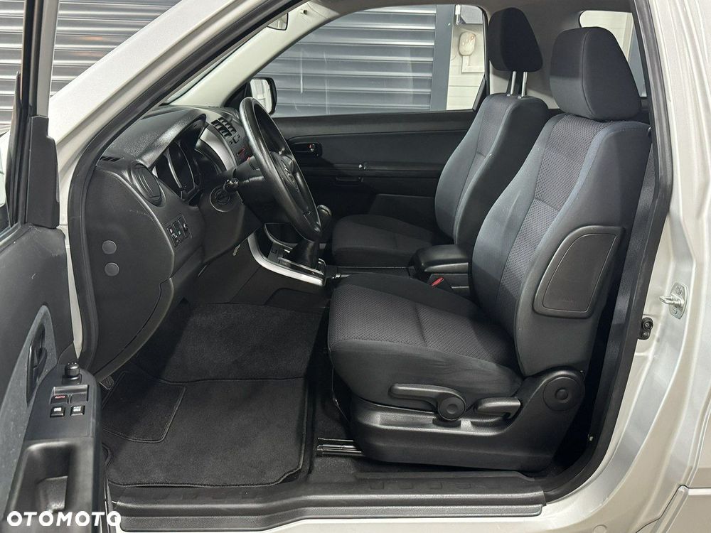 Suzuki Grand Vitara - 12