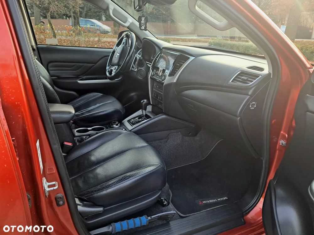 Mitsubishi L200 2.2 d DC Instyle Plus - 30