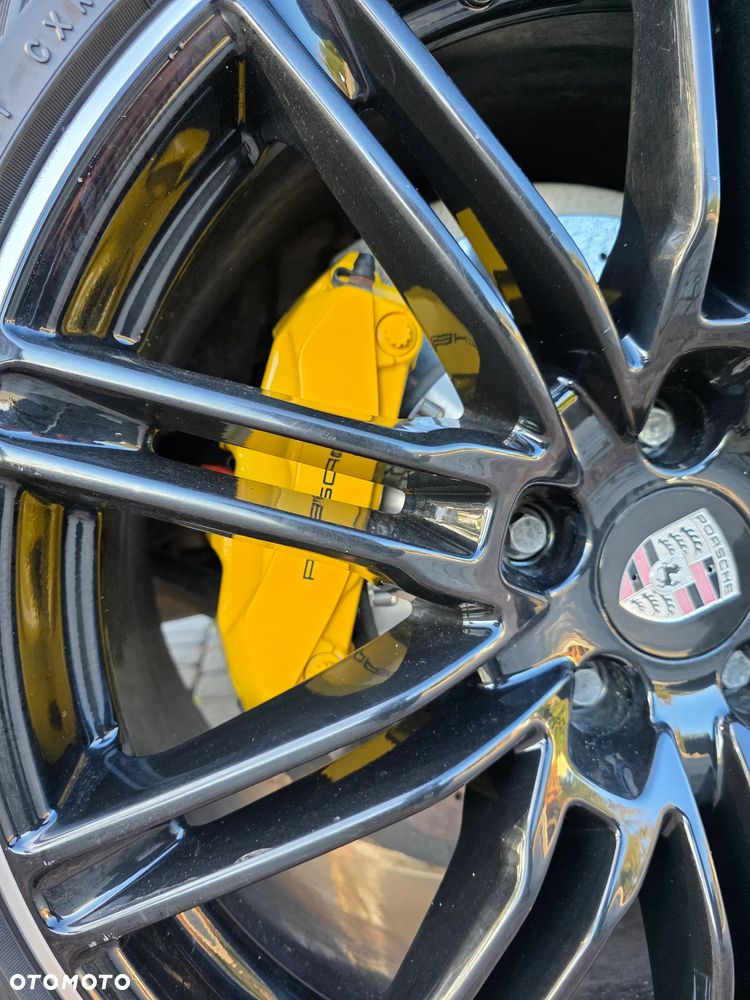 Porsche Cayenne - 14