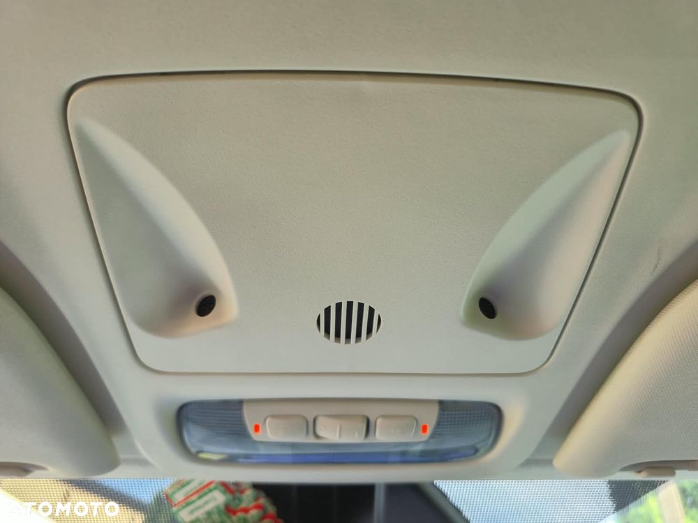 Ford Tourneo Courier - 22