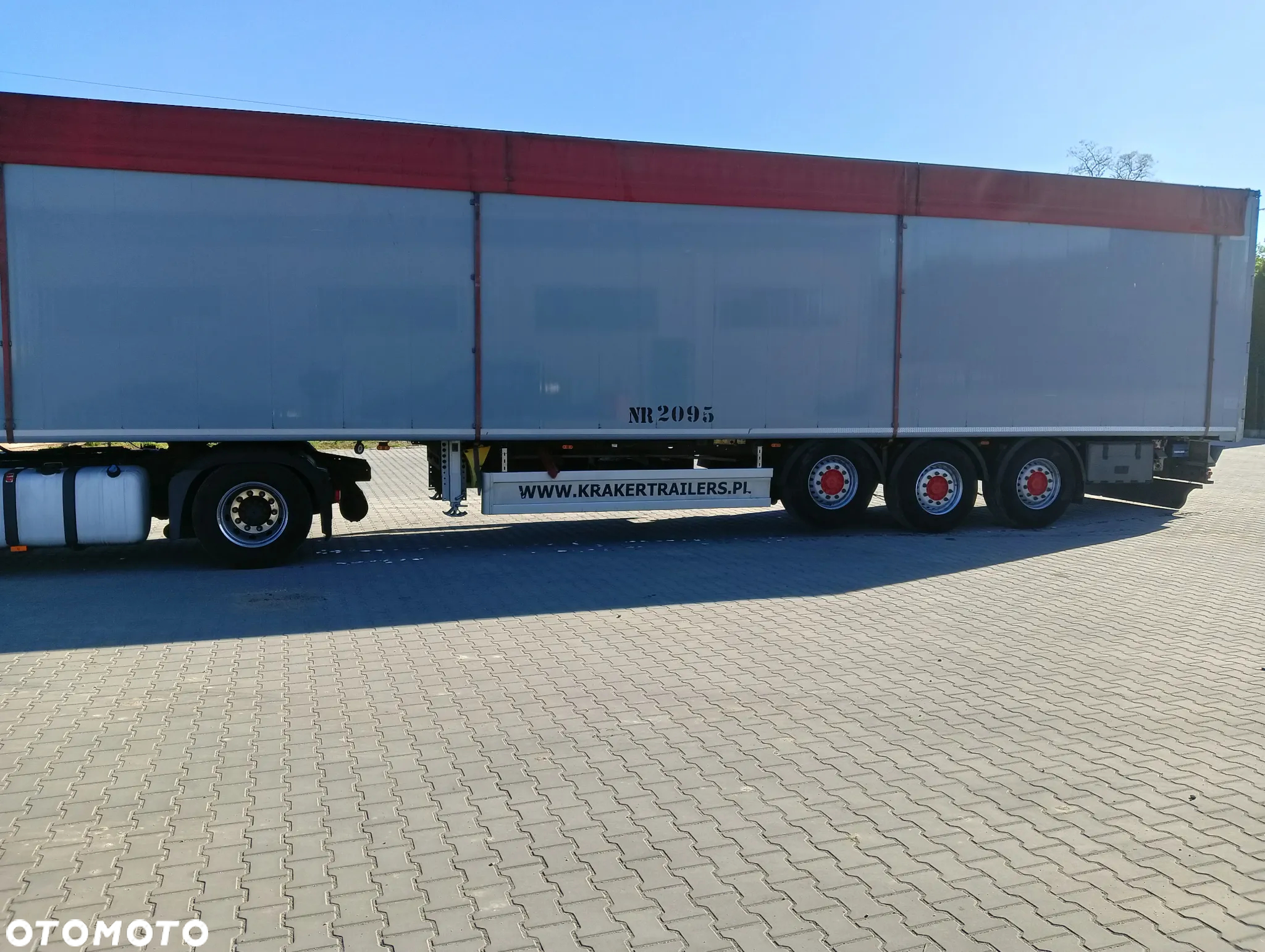 Kraker Ruchoma podłoga 92m³ podłoga 8mm - 4
