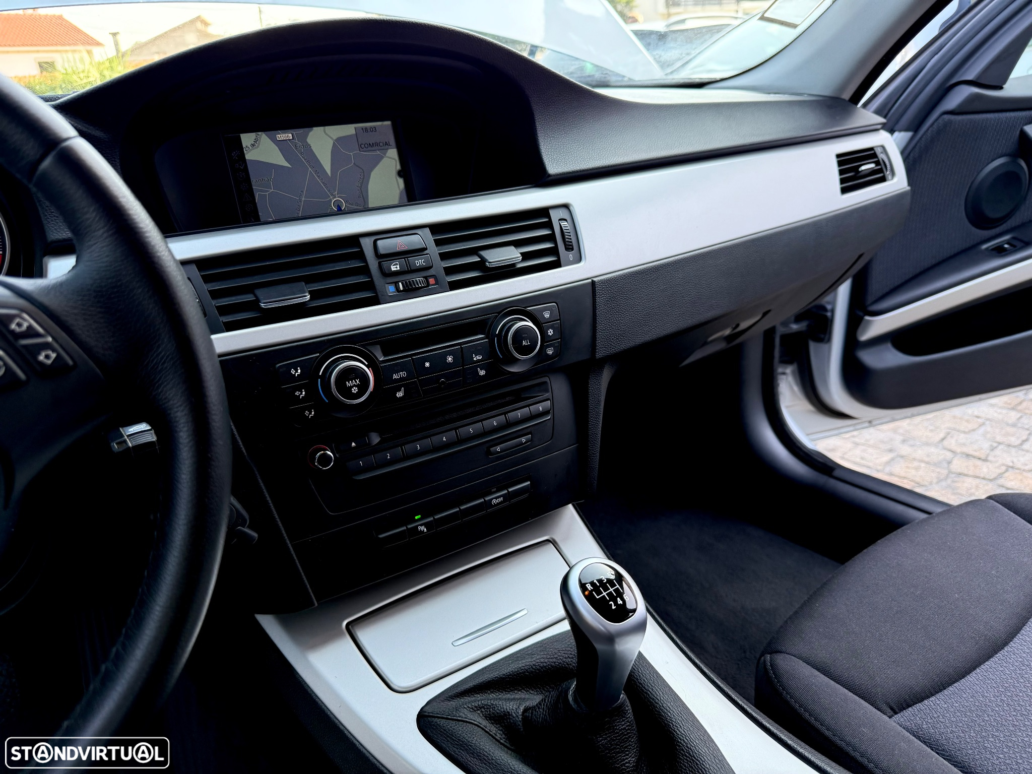 BMW 318 d DPF Touring Edition Sport - 44