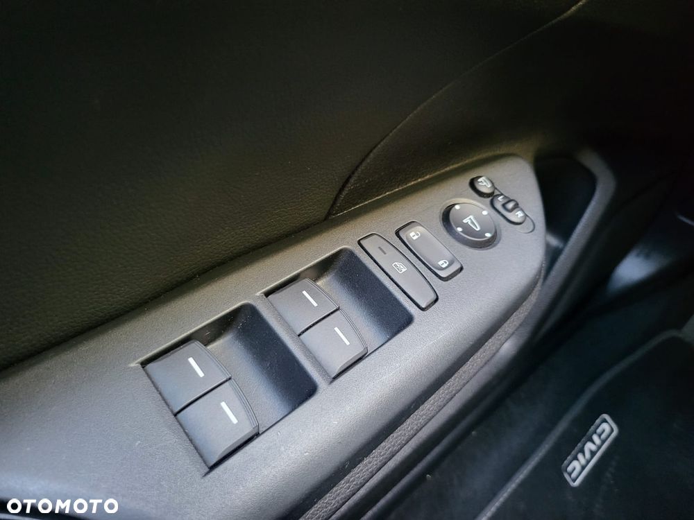 Honda Civic 1.5 i-VTEC Turbo CVT Executive - 23