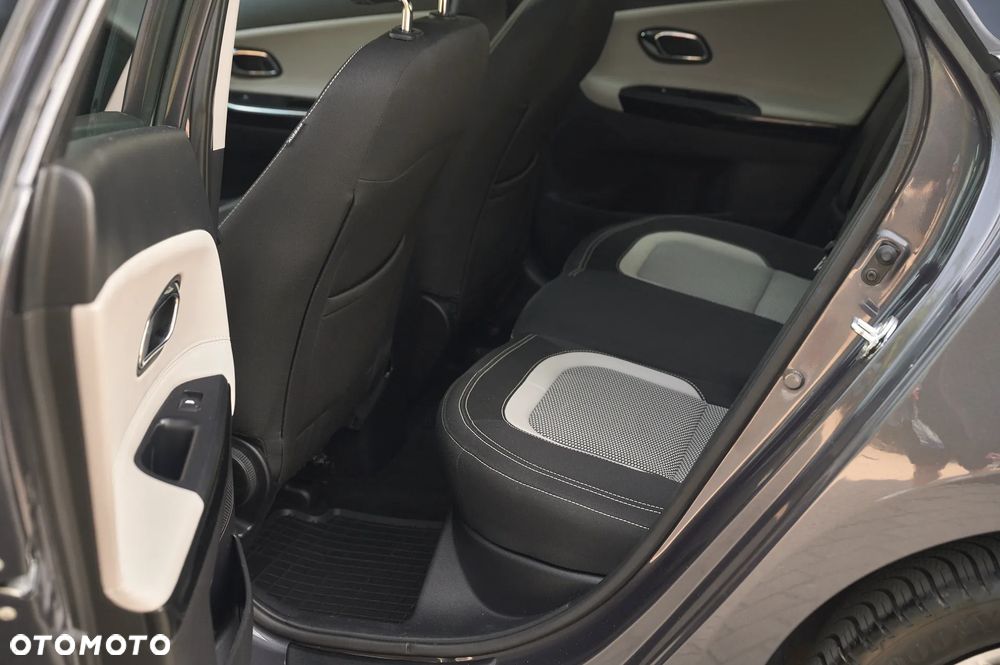 Kia Ceed 1.6 CRDi 128 Platinum Edition - 25