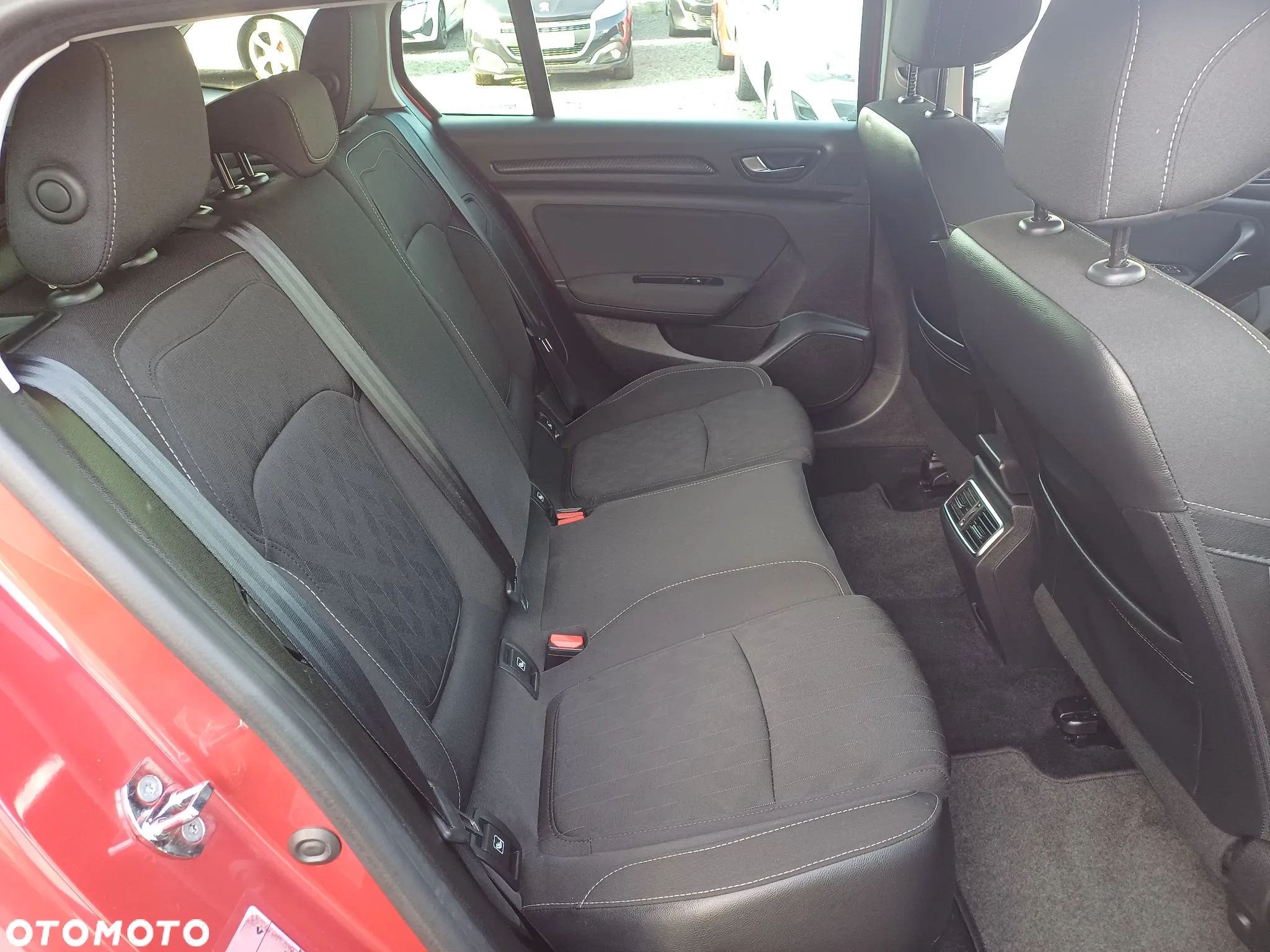 Renault Megane 1.3 TCe FAP Limited - 10