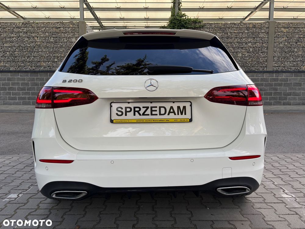 Mercedes-Benz Klasa B 200 7G-DCT AMG Line - 15