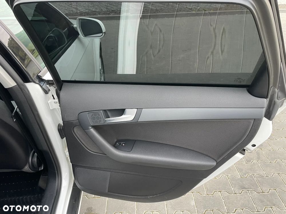 Audi A3 Sportback 1.6 TDI DPF Ambition - 22